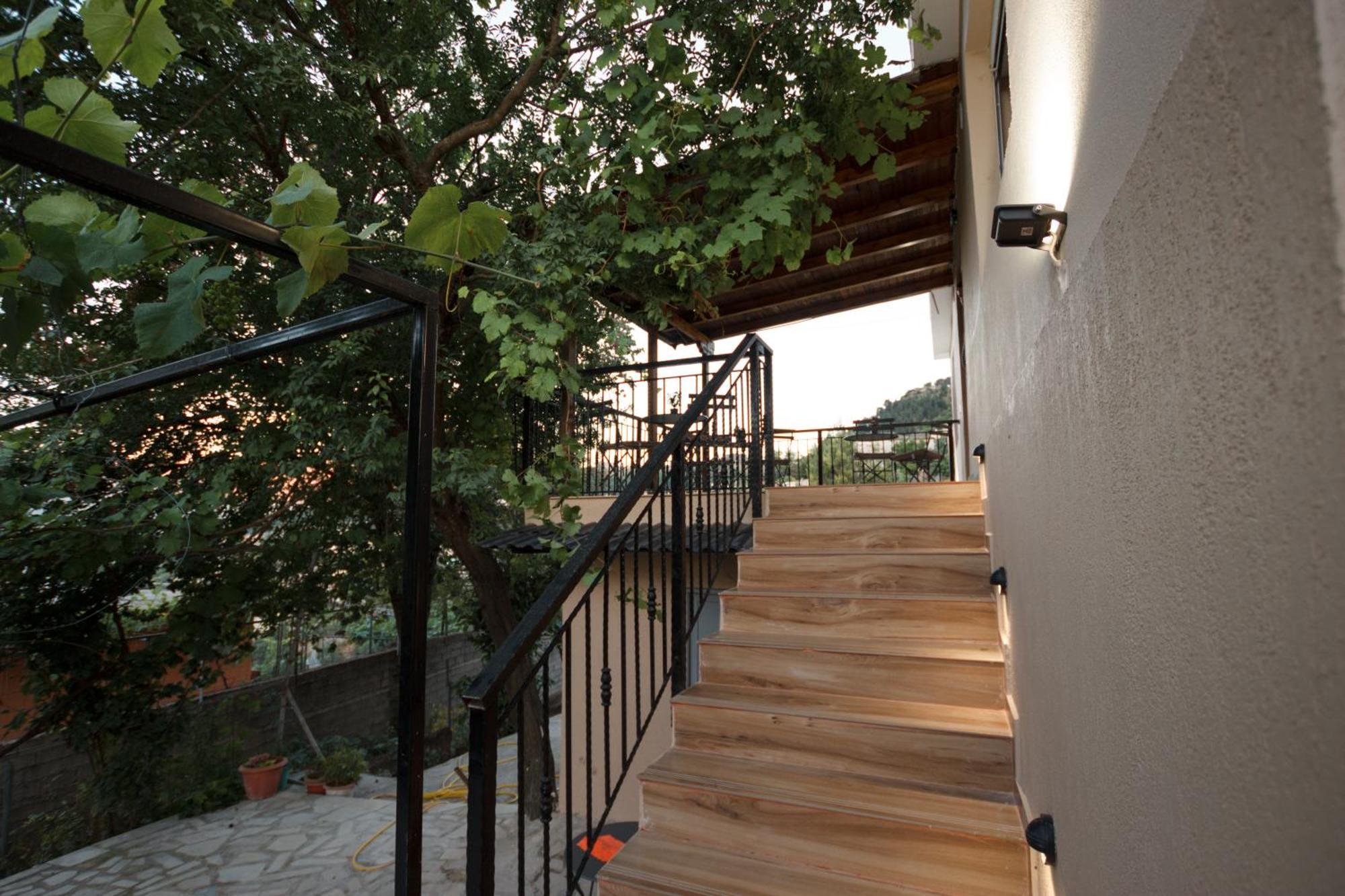 Vila Agimi 65 Gjirokastër 외부 사진